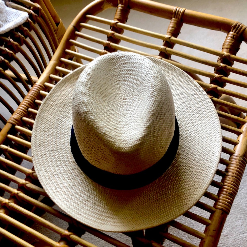 Banana Republic hat